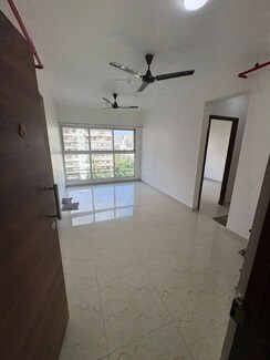 2 BHK Apartment For Rent in JP Eminence