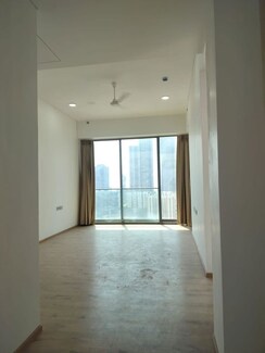 4 BHK + Servant Room Apartment For Rent in Rustomjee Crown