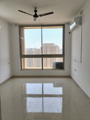 Room in 2 BHK Apartment at Hiranandani Delanna, Ghodbunder Road – for Rent
