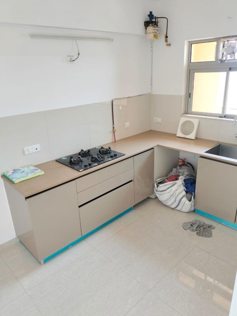 Kitchen, hiranandani-delanna 2 Bedroom 730 Sq.Ft. Apartment In Ghodbunder Road Thane 10347058