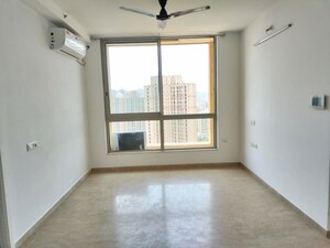 2 BHK Apartment For Rent in Hiranandani Delanna, Ghodbunder Road