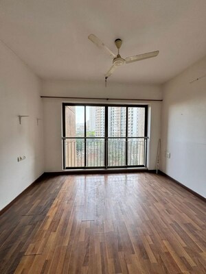 2 BHK Apartment For Sale in Lodha Splendora Phase II, Ghodbunder Road