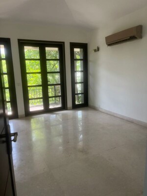 Room in 3 BHK Villa at Vipul Tatvam Villas, Sector 48 – for Sale