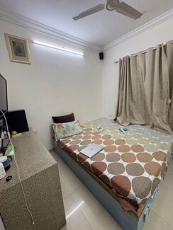 1.5 BHK Apartment For Rent in Luv Kush Tower