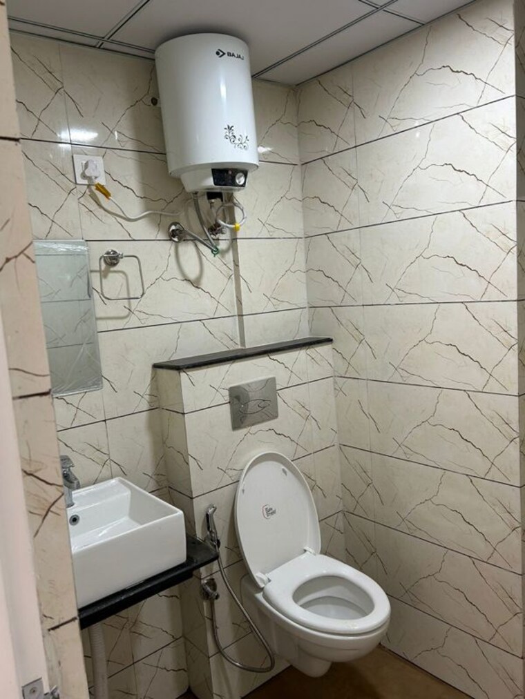 Bathroom, maxxus-elanza 3 Bedroom 1755 Sq.Ft. Apartment In International Airport Road Zirakpur 10347104
