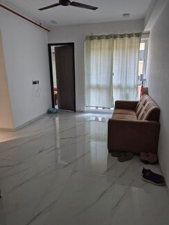 2 BHK + Extra Room Apartment For Sale in Hiranandani Atlantis