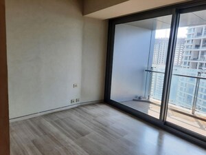Room in 4 BHK Apartment at Lodha World View, Worli – for Rent