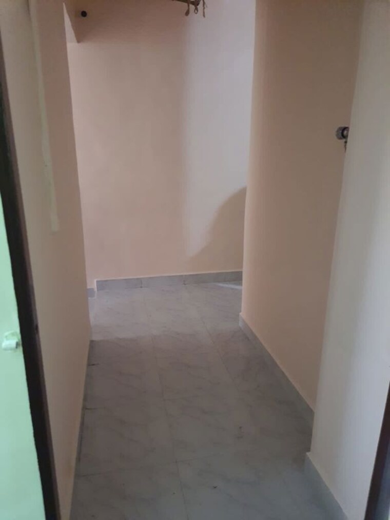 Room, guruwar peth 1 Bedroom 650 Sq.Ft. Apartment In Guruwar Peth Pune 10347185