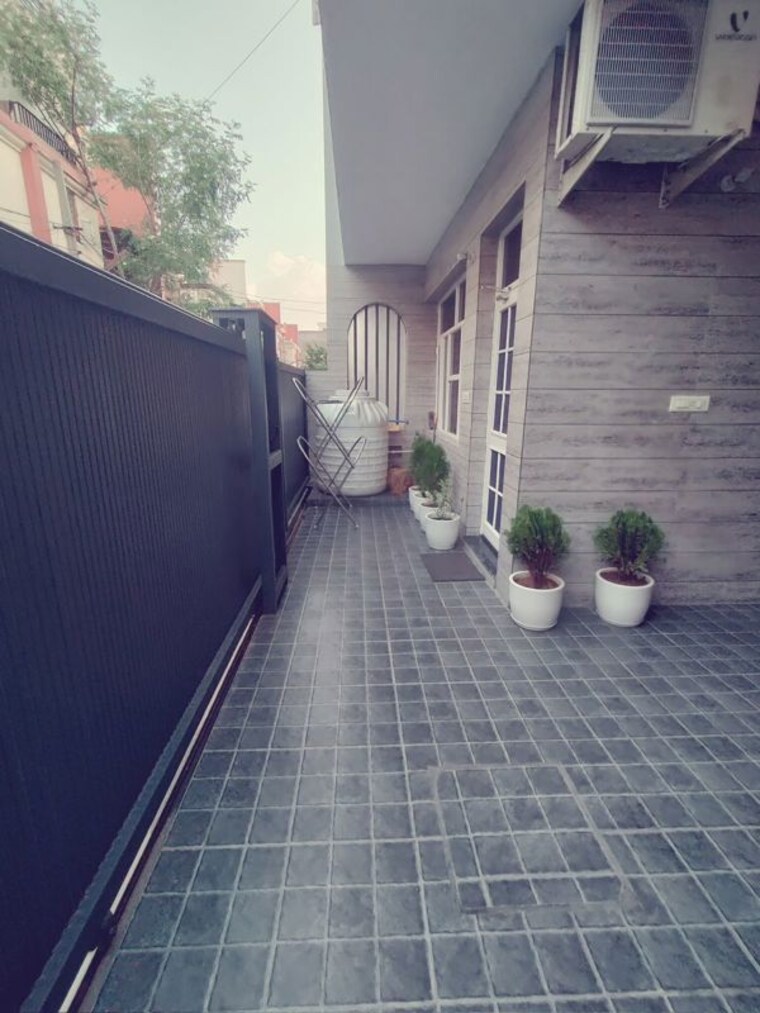 Balcony, new-generation-maple-apartments 3.5 Bedroom 1000 Sq.Ft. Independent House In Dhakoli Zirakpur 10347188