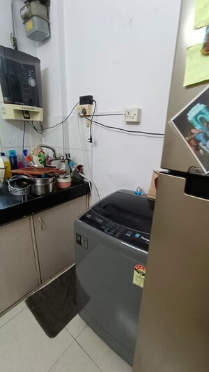 Team Area in 1 RK Apartment at Shiv Ganga Apartment Malad, Malad West – for Rent