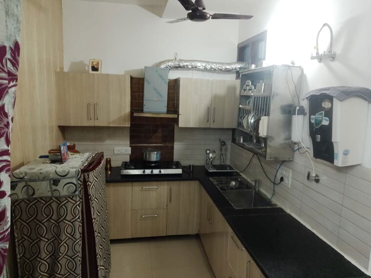 Kitchen, guru-nanak-enclave 2 Bedroom 1000 Sq.Ft. Builder Floor In Dhakoli Zirakpur 10314896