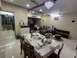 Dining area in 3 BHK Apartment at Vaibhavlaxmi Stella Sapphire, Chembur – for Rent