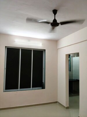 Room in 1 BHK Apartment at Kopar Khairane – for Rent