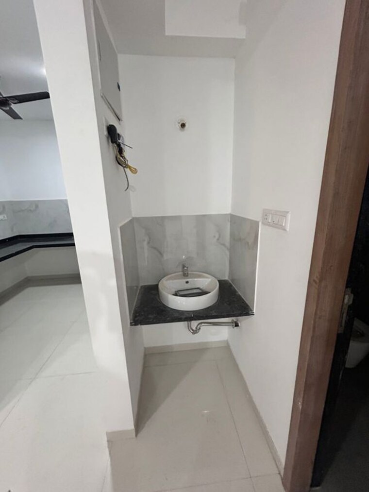 Bathroom, majestique-signature-towers 2 Bedroom 820 Sq.Ft. Apartment In Balewadi Pune 10347213