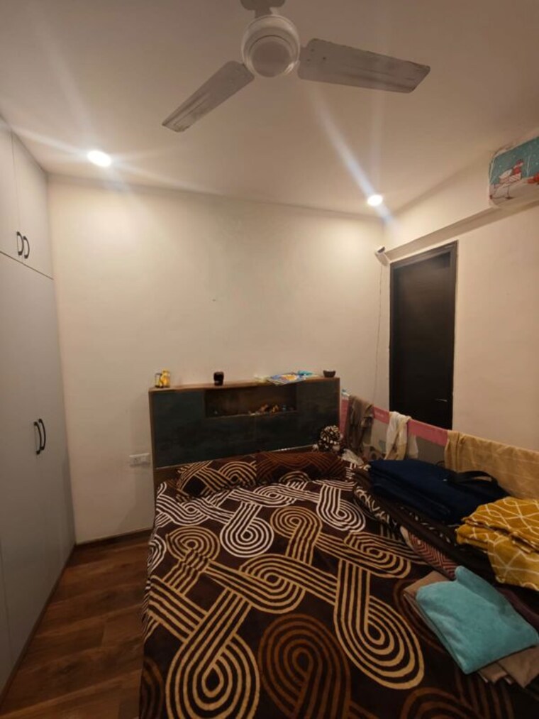Bedroom, signature-global-park-4-and-5 3 Bedroom 1120 Sq.Ft. Builder Floor In Sohna Sector 36 Gurgaon 10347287