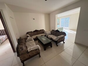 Living Room in 3 BHK Builder Floor at Sector 21 – for Rent
