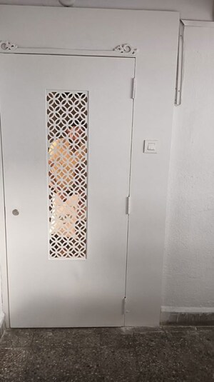  2 BHK Apartment at Versova – for Rent