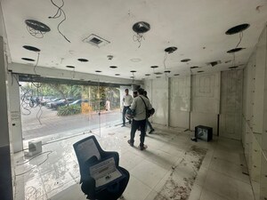  Shop For Rent in Gariahat