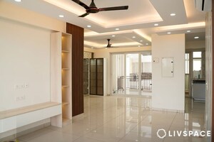 Building Lobby in 3 BHK Apartment at Omaxe Royal Residency Faridabad, Sector 79 – for Rent