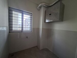 Room in 2 BHK Apartment at Dhatri Homes Manikonda, Manikonda – for Rent