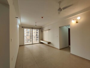 Room in  Apartment at Bhartiya Nikoo Homes Phase 2, Thanisandra Main Road – for Rent