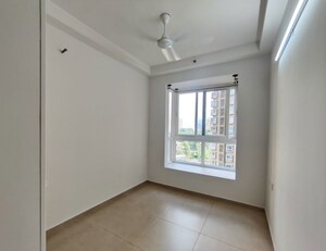 Room in  Apartment at Bhartiya Nikoo Homes Phase 2, Thanisandra Main Road – for Rent