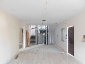 Room in 5 BHK Independent House at Anusri Apartment, New Bowenpally – for Sale