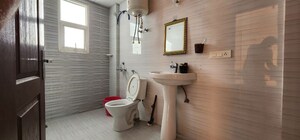 Bathroom in 3 BHK Apartment at Shalimar Vista, Gomti Nagar – for Rent