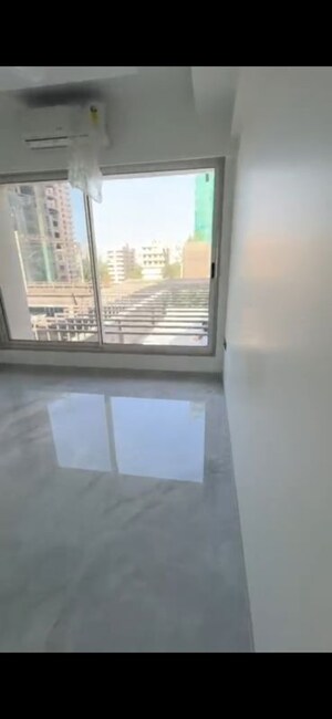 Room in 3 BHK Apartment at Gurukrupa CHS Andheri West, Andheri West – for Rent