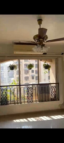2 BHK Apartment For Rent in Dosti Florentine