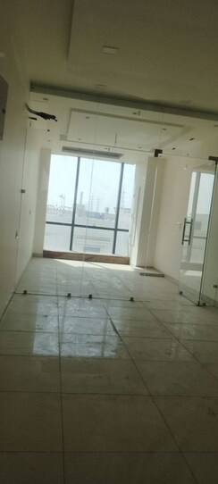Office Space For Rent in Omaxe Sun