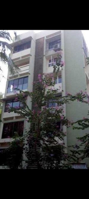 2 BHK Apartment – Exterior View View at Peddar Road - for Rent
