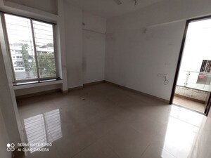 Bedroom in 3 BHK Apartment at Mayur Colony – for Rent