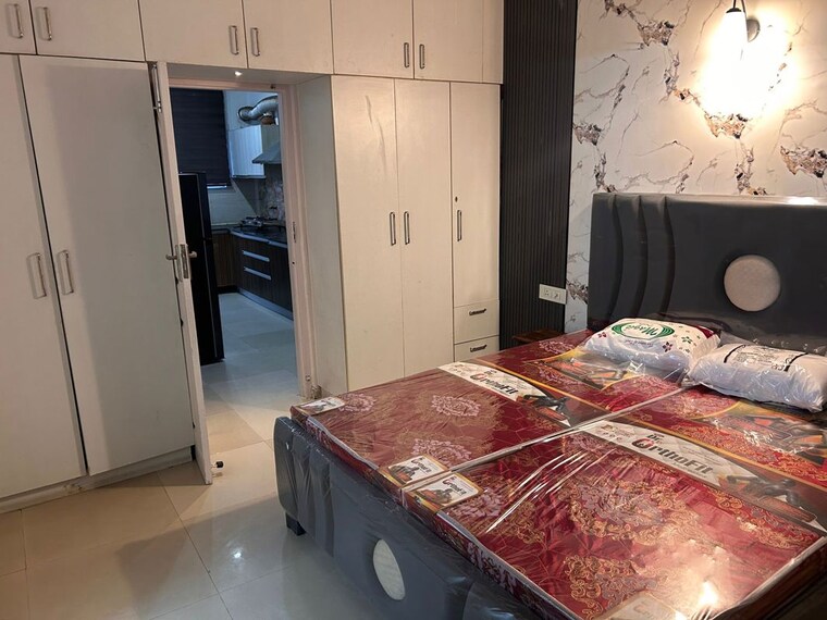 Bedroom, trishla-city 3 Bedroom 1770 Sq.Ft. Apartment In Patiala Road Zirakpur 10347475