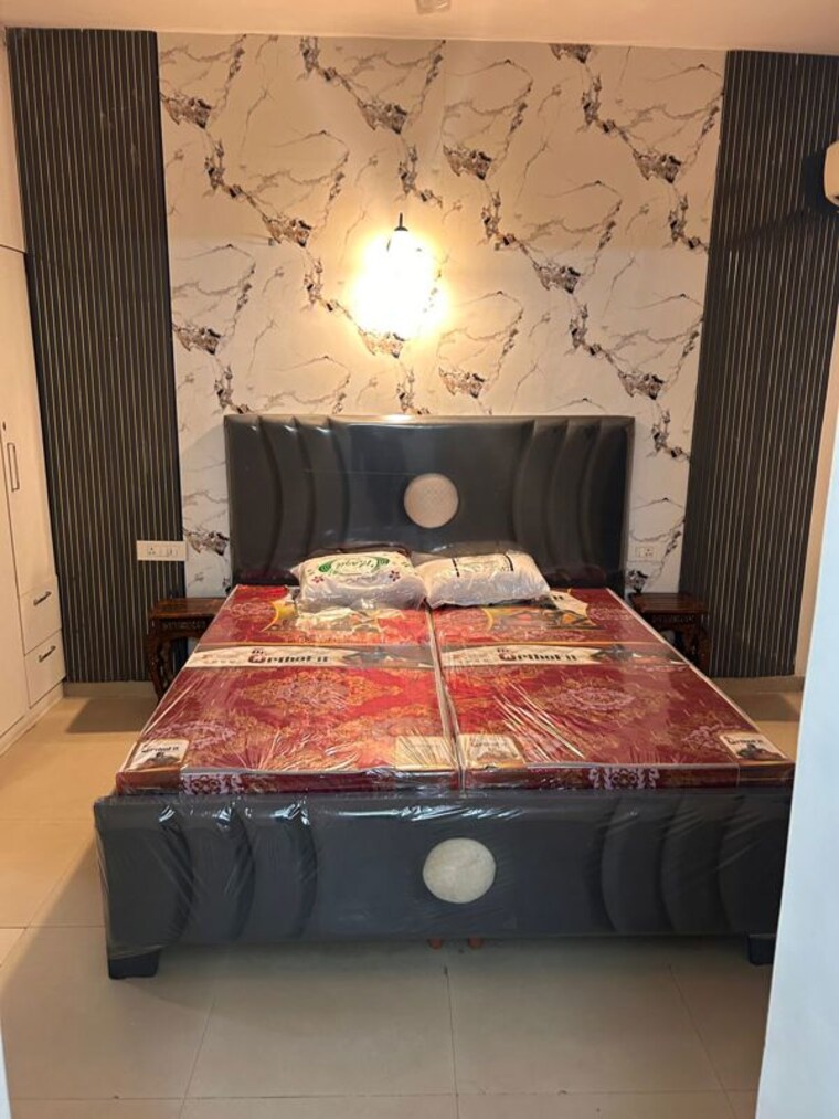 Bedroom, trishla-city 3 Bedroom 1770 Sq.Ft. Apartment In Patiala Road Zirakpur 10347475