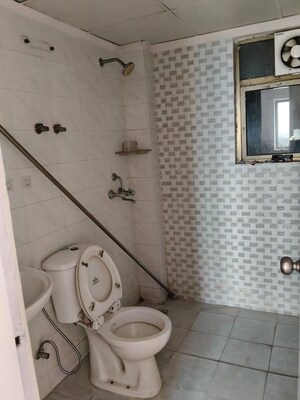 Bathroom in 2.5 BHK Apartment at Eros Sampoornam III, Sector 2 Greater Noida – for Sale