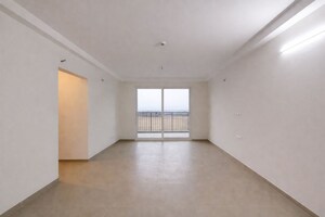 Room in 3 BHK Apartment at Bhartiya City Nikoo Homes 4, Thanisandra Main Road – for Sale
