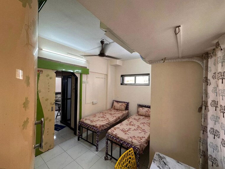 Bedroom, manpada Pg For Boys & Girls In Manpada 10347560