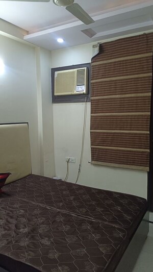 Room in 3 BHK Builder Floor at Old Rajinder Nagar – for Rent