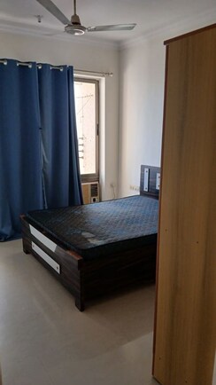 2 BHK + Extra Room Apartment For Sale in Raheja Acropolis