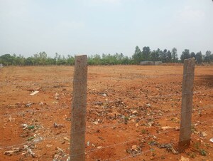  Plot For Sale in Uganavadi