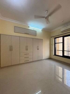 Room in 3 BHK Apartment at Goyal Lakshchandi Heights, Goregaon East – for Rent