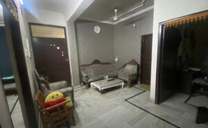 Living Room in 2 BHK Apartment at Udaiganj – for Rent
