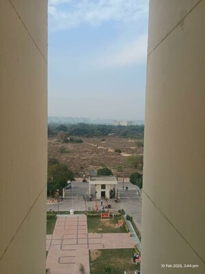 Balcony in 3 BHK Apartment at Mahagun Mantra II Villaments, Sector 10 Greater Noida – for Rent
