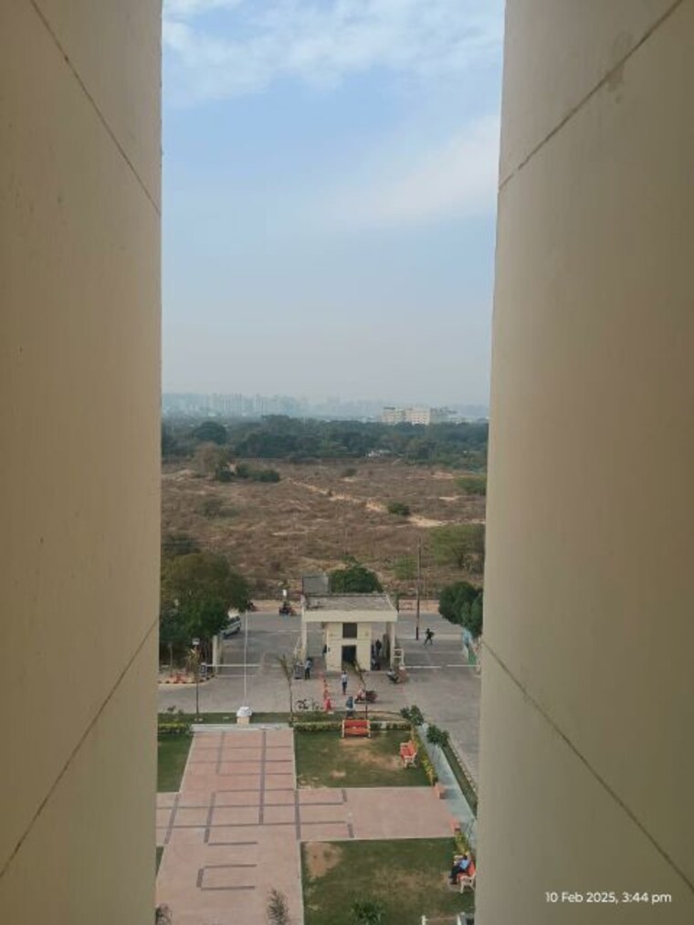 Balcony, mahagun-mantra-ii-villaments 3 Bedroom 2600 Sq.Ft. Apartment In Sector 10 Greater Noida Greater Noida 9364266