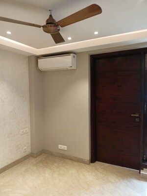 Room in 4 BHK Villa at Malibu Town – for Sale