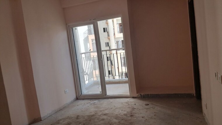 Room, sector 76 4 Bedroom 2175 Sq.Ft. Apartment In Sector 76 Noida 10347682