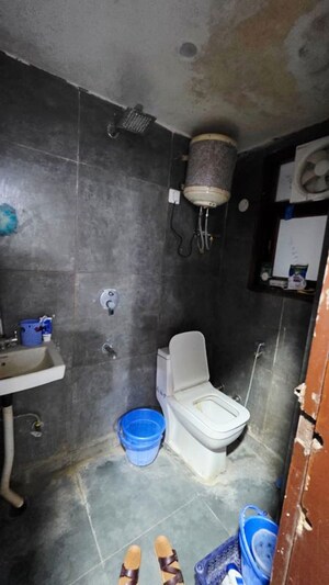 Furnished Amenities in 1 RK Builder Floor at Freedom Fighters Enclave – for Rent