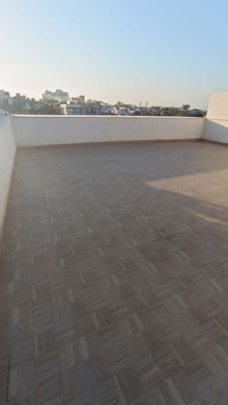 Balcony, greater kailash ii 4 Bedroom 300 Sq.Yd. Builder Floor In Greater Kailash ii Delhi 10347686