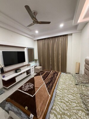 Bedroom in 3 BHK Apartment at Saket – for Rent